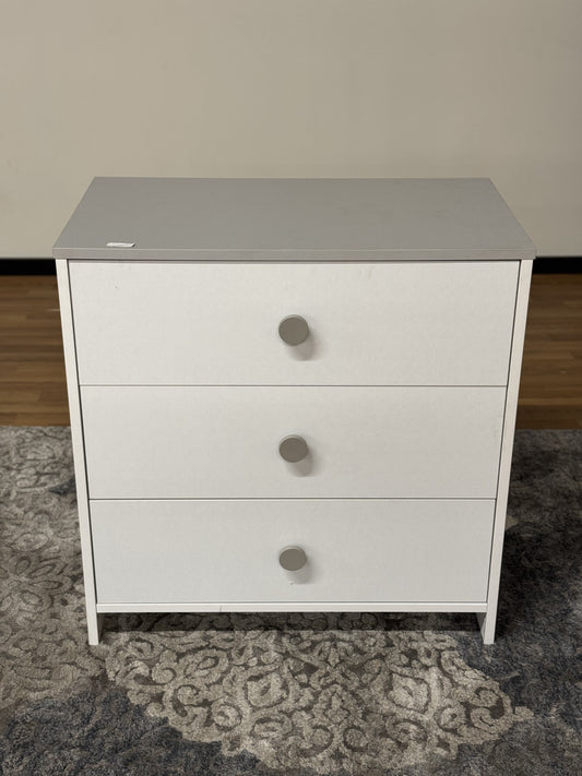 3 Drawer Nightstand in White