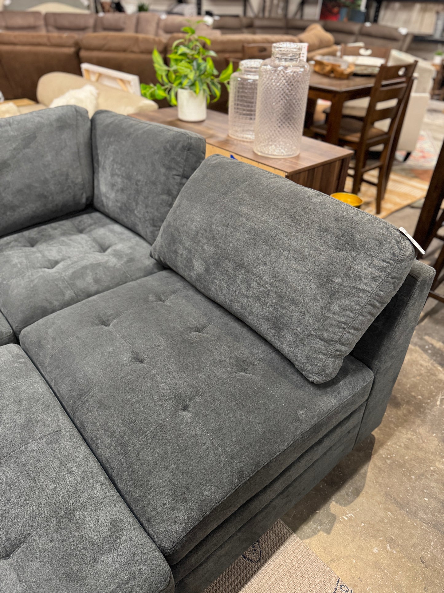 Thomasville Tisdale Modular Sectional 6-Piece with Storage Ottoman