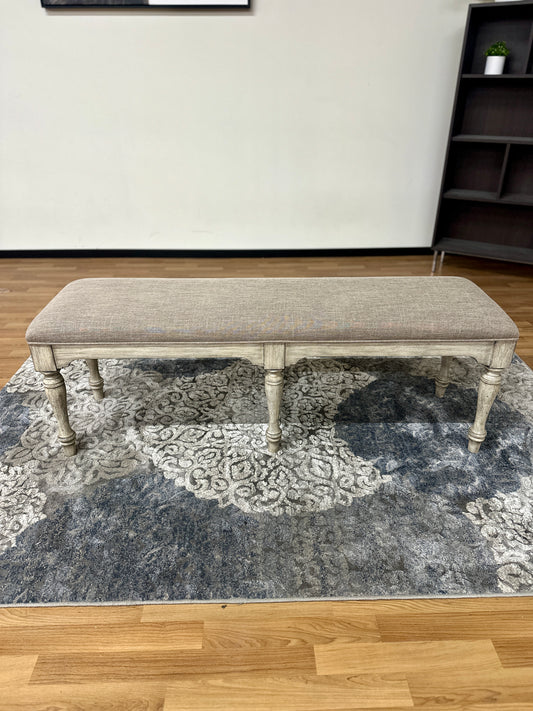 Flexsteel Wynwood Plymouth Bench in Light Grey