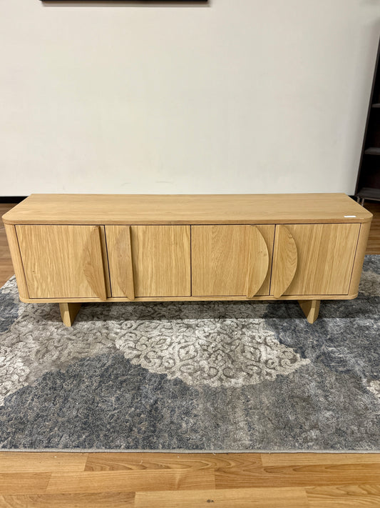 Cara Oak TV Stand
