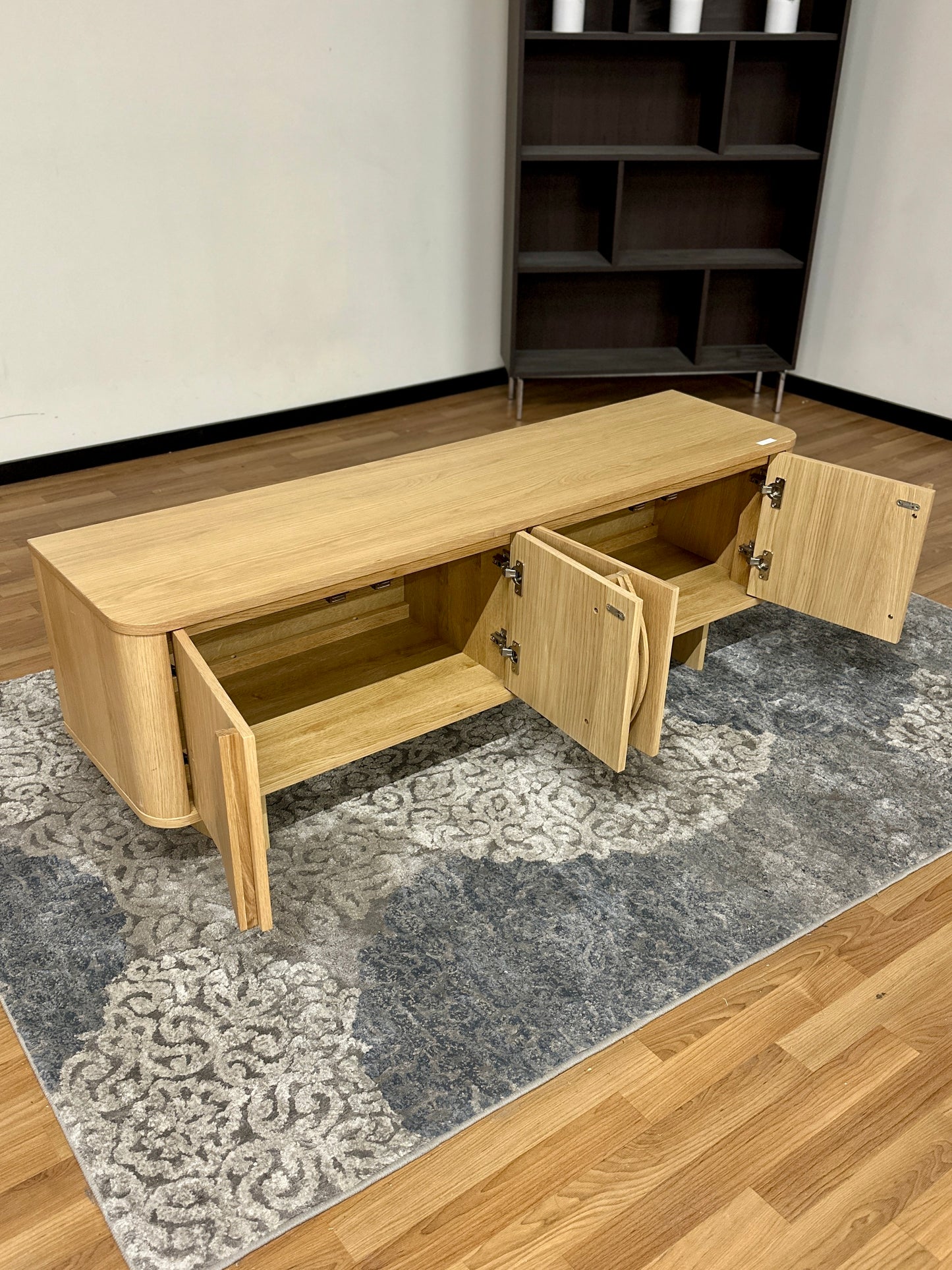 Cara Oak TV Stand