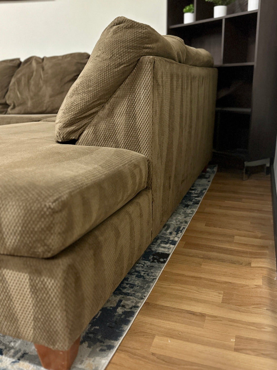 Brown Sectional w/ Chaise