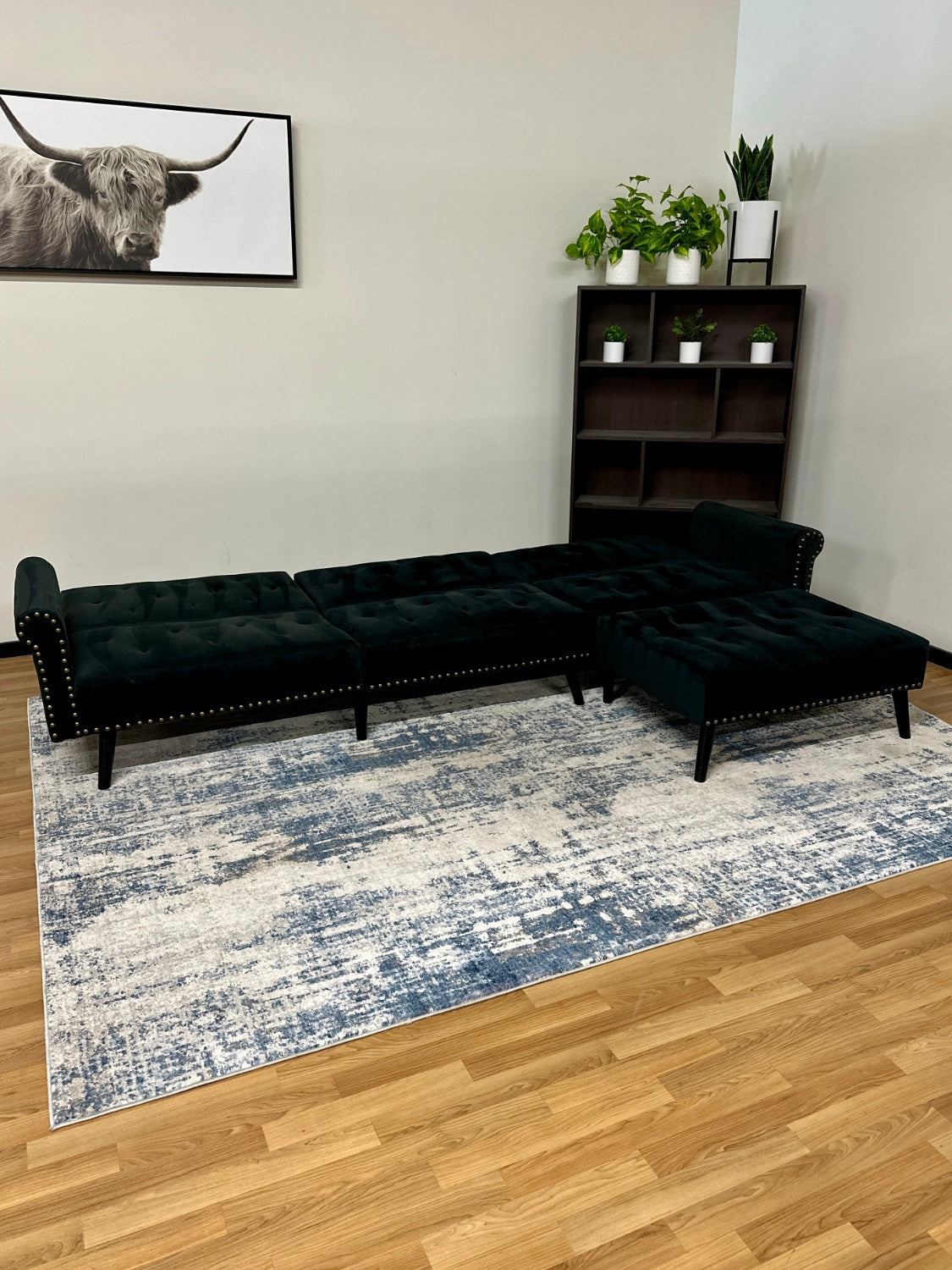 Black Tufted Pinhead Sectional w/ Chaise