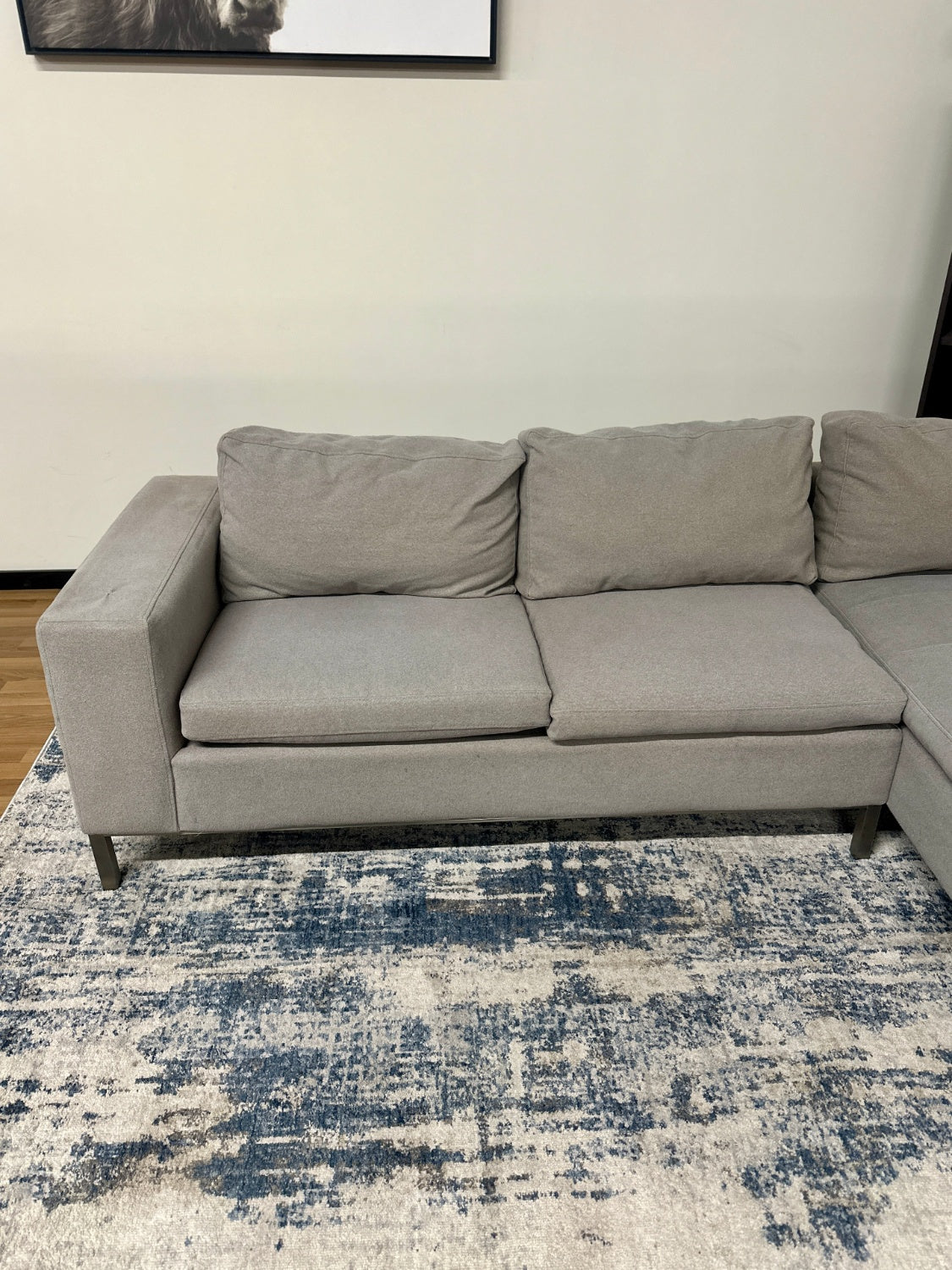 Modern Grey Sectional Sofa w/ Chaise