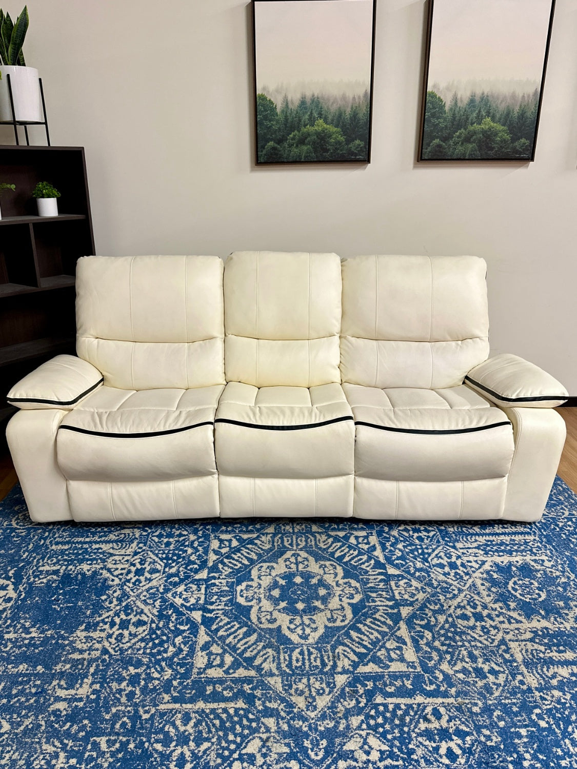 π DELIVERY AVAILABLE! Modern White Sofa Recliner