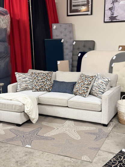Aspen Reversible Chaise Sofa in Cashmere White