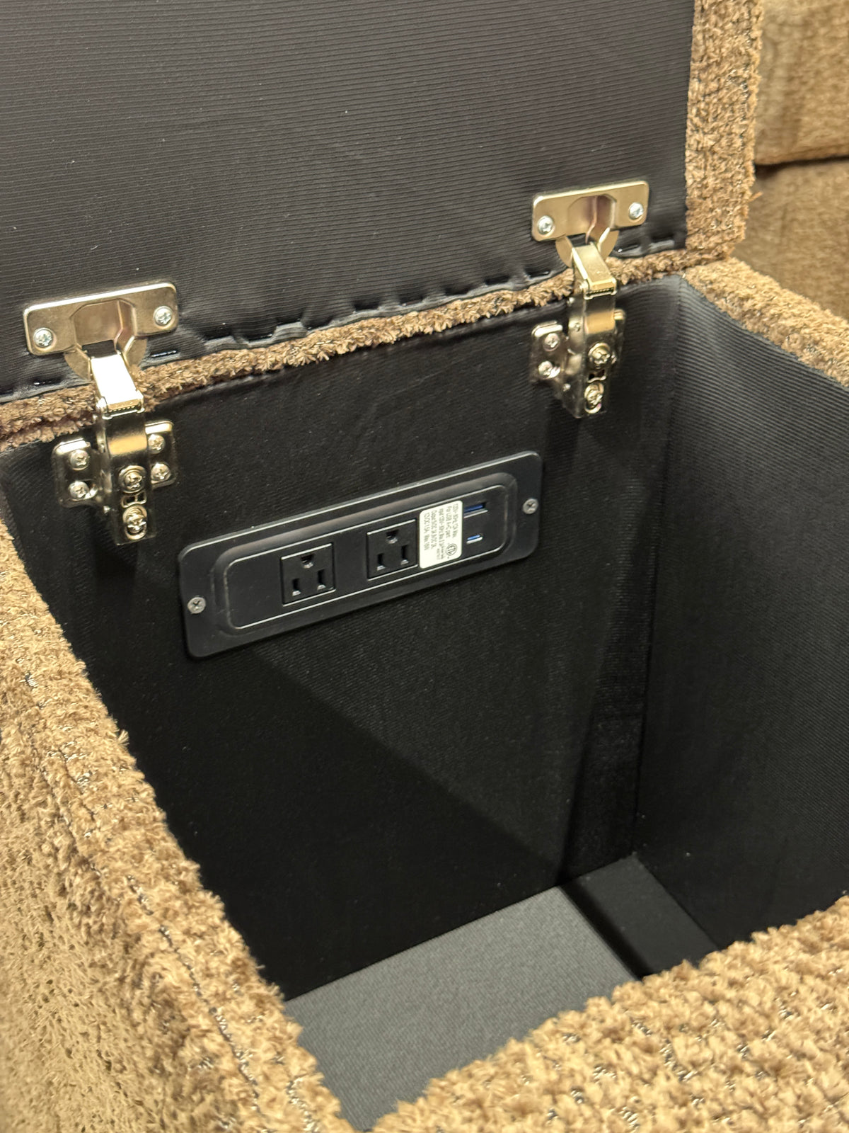 Boulder Console in Chocolate