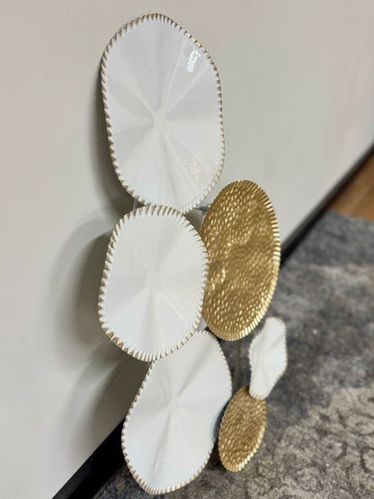 Metal Wall Decor in White & Gold