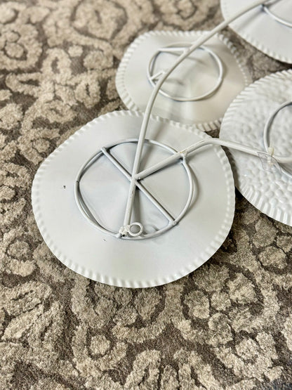 Metal Wall Decor in White & Gold