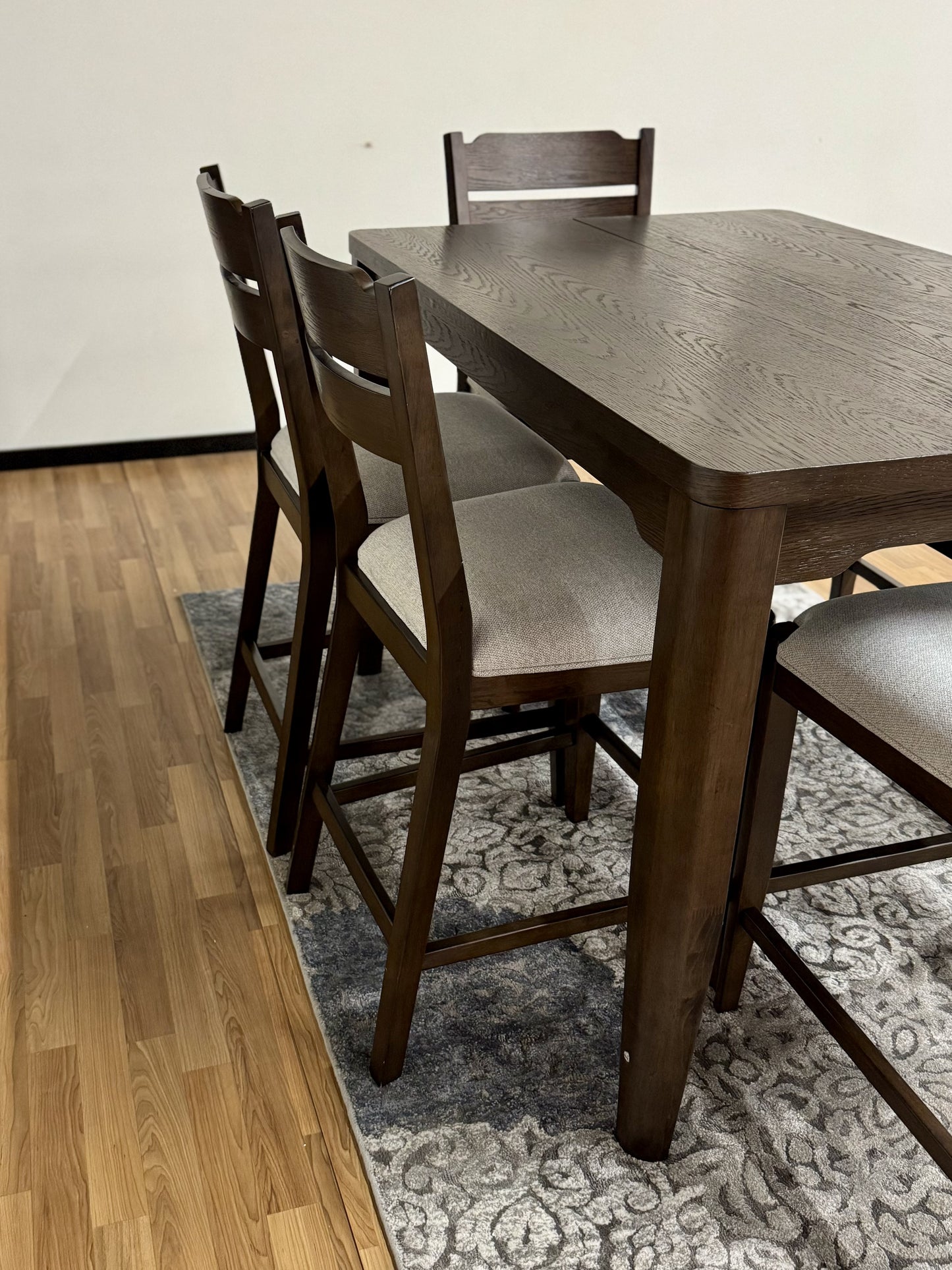 Higgins Dining Set