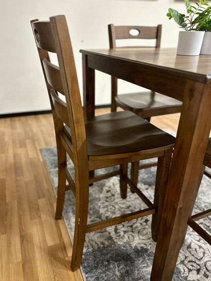 Ashborn Dining Set