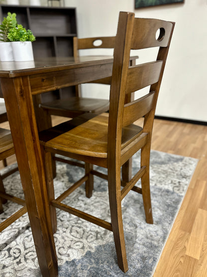 Ashborn Dining Set