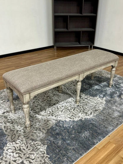 Flexsteel Wynwood Plymouth Bench Seat
