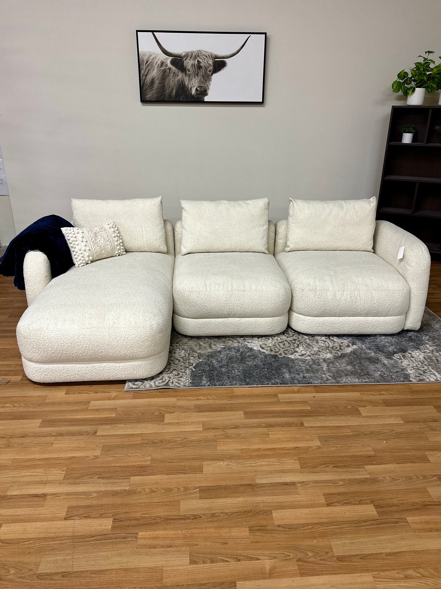Boucle 3pc Sectional in White