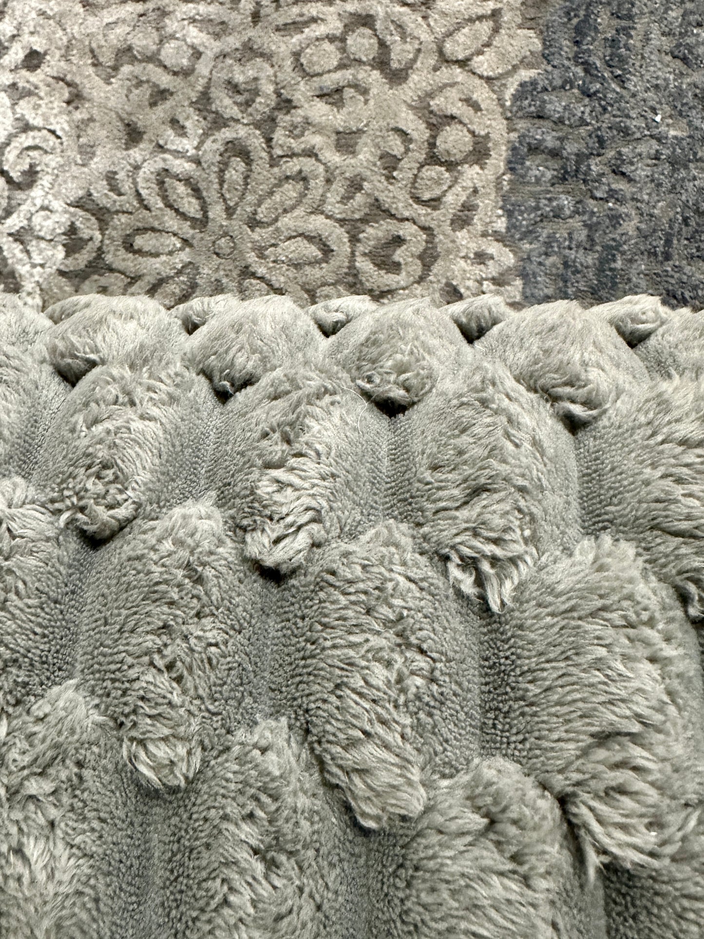 Fluffy 2pc Recliner Set in Fluffy Silver