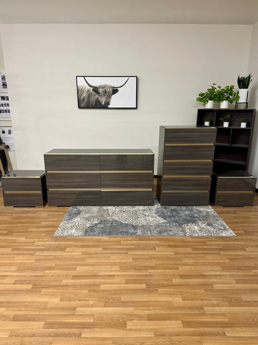 Nuova Esterno Mobili 4‑Piece Bedroom Set