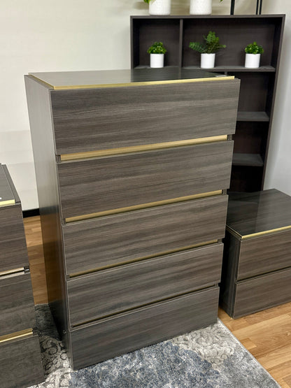 Nuova Esterno Mobili 4pc Bedroom Set