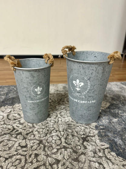 Madison De Campagne Metal Buckets