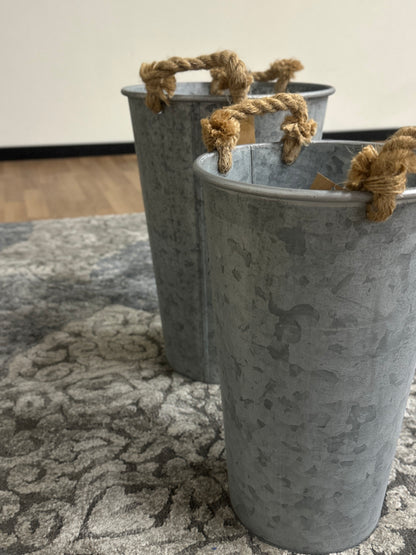 Madison De Campagne Metal Buckets