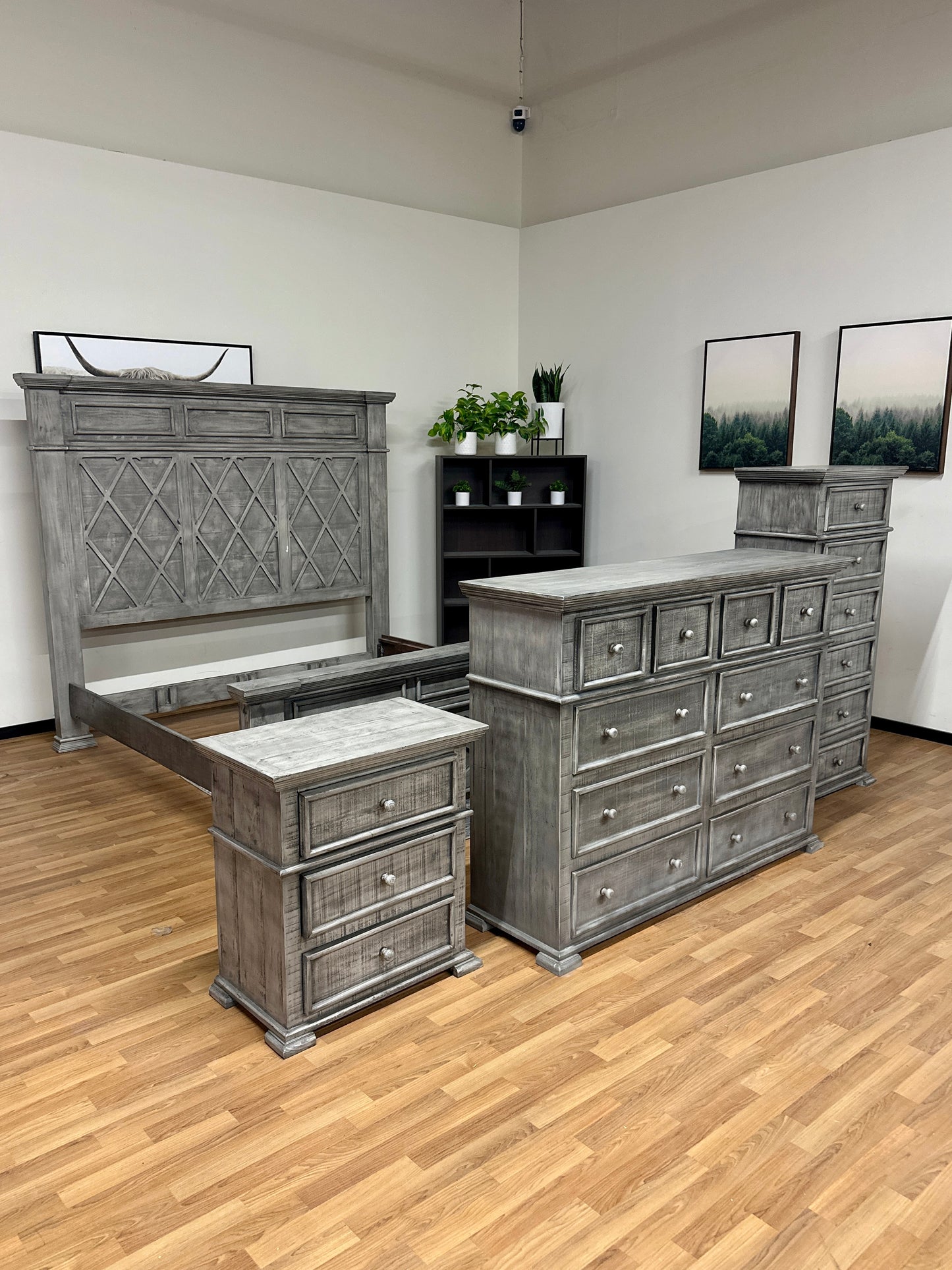 4pc Texas Rustic Solid Pine Wood King Bedroom Set