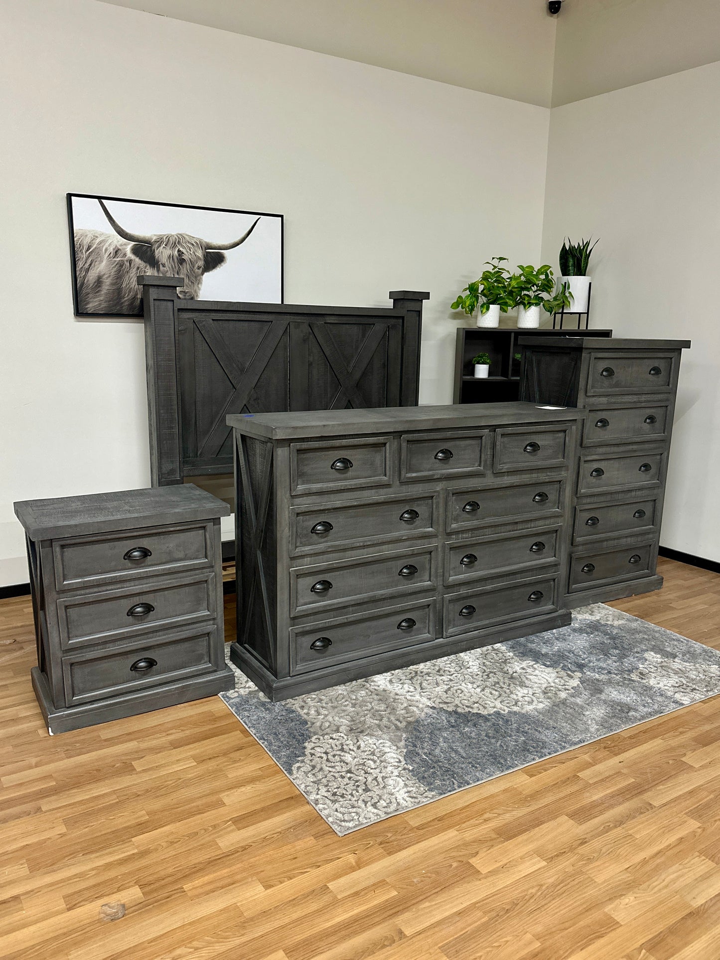 4pc Texas Rustic Solid Pine Wood Bedroom Set