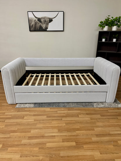 Full Size Daybed with Trundle Pullout