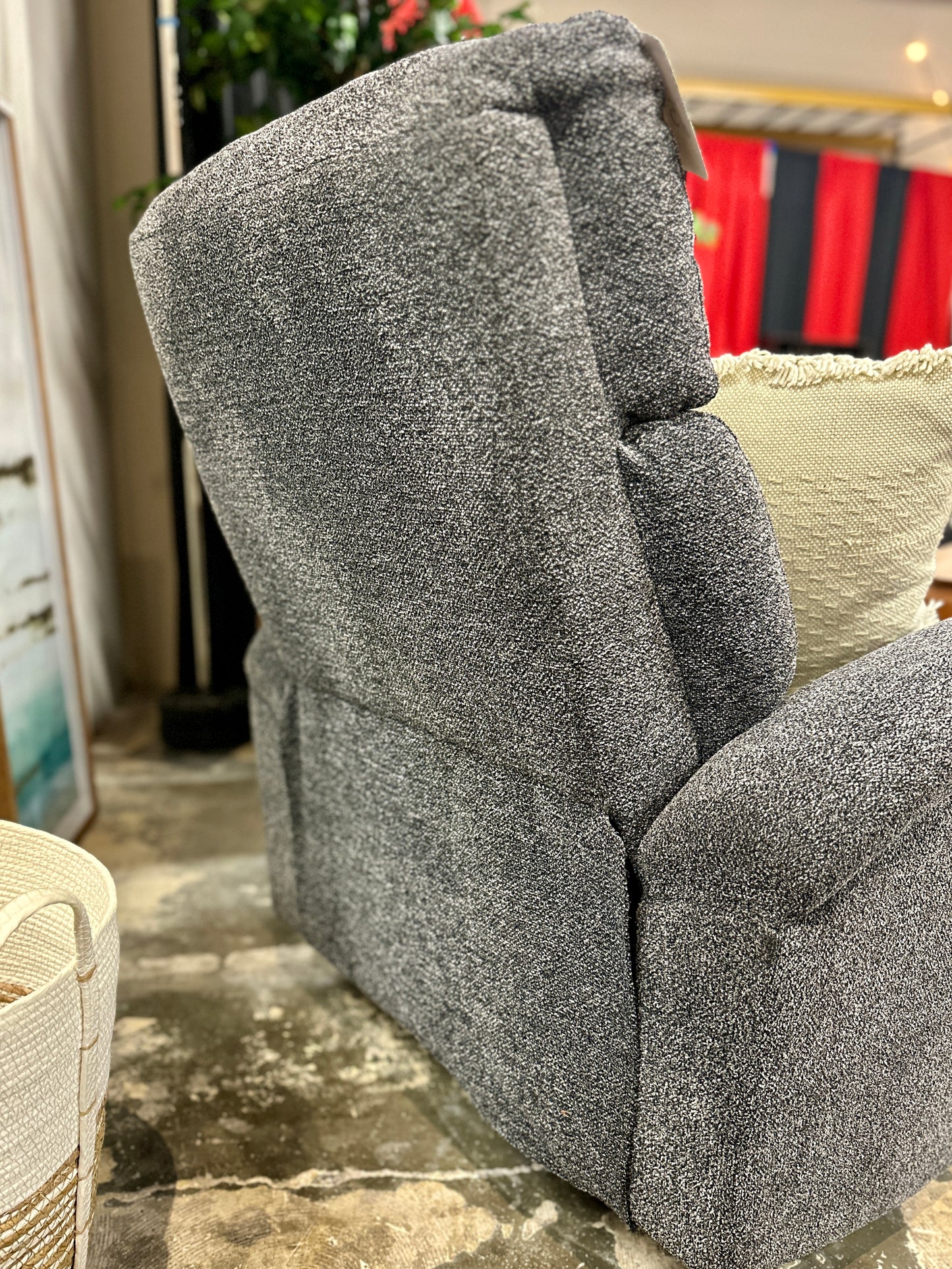 Reclinging Chair in Dark Blue