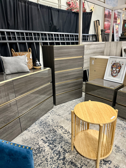 Nuova Esterno Mobili 4pc Bedroom Set