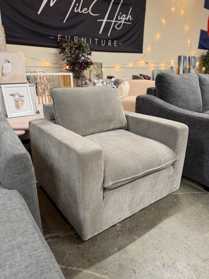 Aiden & Ivy Sereen Swivel Accent Chair