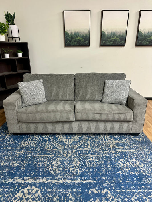 🚚 DELIVERY AVAILABLE! Beautiful Grey Sofa