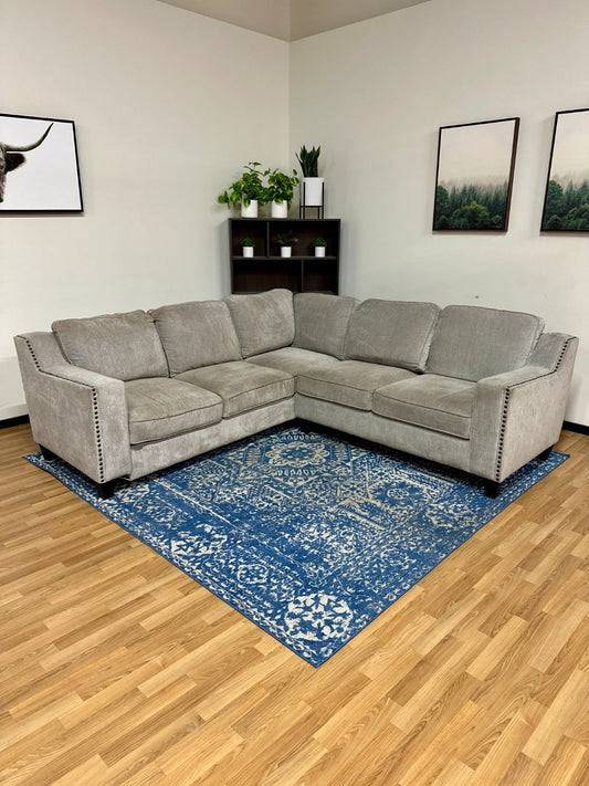 🚚 DELIVERY AVAILABLE! Gorgeous Grey Pinhead Sectional Sofa