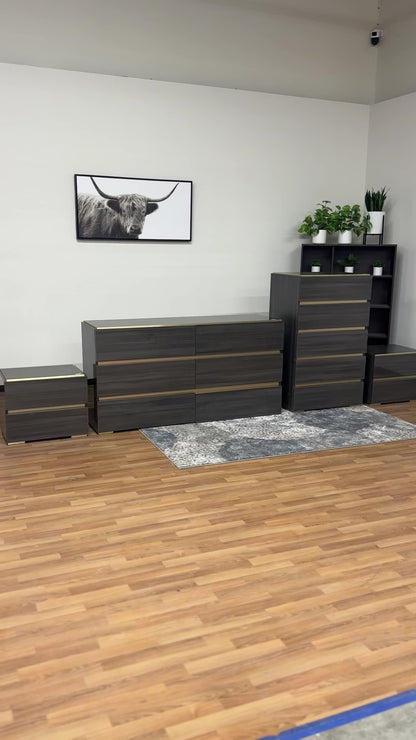 Nuova Esterno Mobili 4pc Bedroom Set