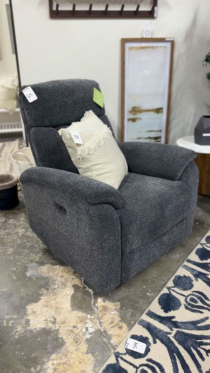 Reclinging Chair in Dark Blue